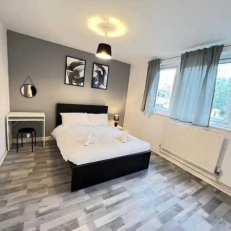 2 Bed Flat In Canary Wharf Londres Extérieur photo