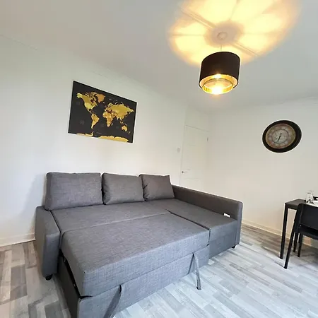 2 Bed Flat In Canary Wharf Londres Extérieur photo